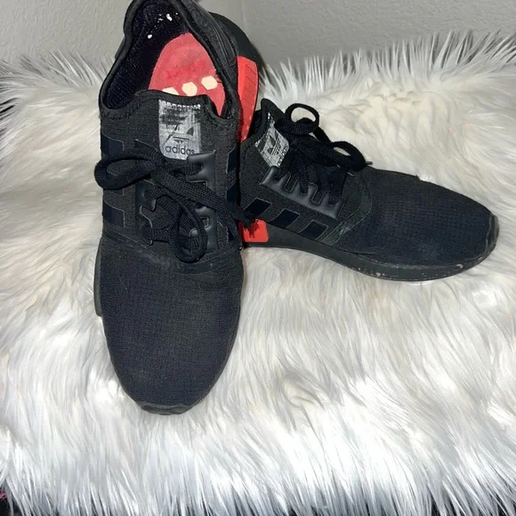 Adidas NMD R1 Core Men’s Black/Solar Red Sneaker Sz 11 - Picture 5 of 12